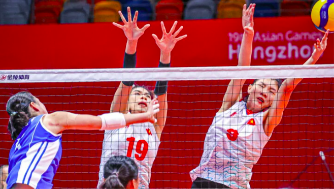 ASIAD 19: Tuyển bóng chuyền nữ Việt Nam không bung hết sức đấu Trung Quốc